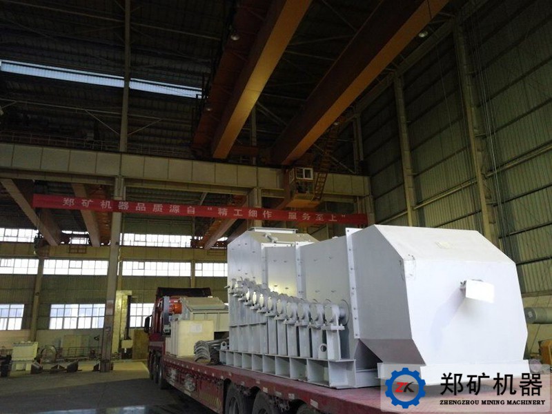 YA系列圓振動篩發(fā)貨現場圖