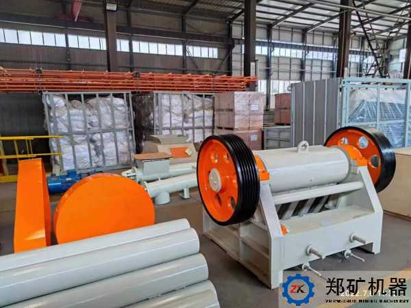 新疆鼎博環保科技有限公司電廠爐渣破碎項目！